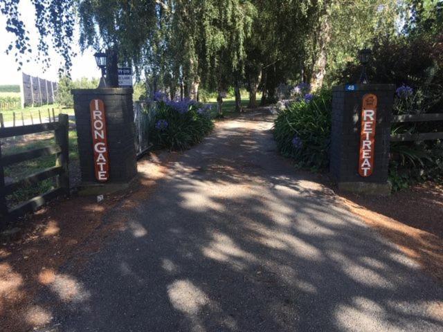 Irongate Retreat Bed & Breakfast Хейстингс Екстериор снимка
